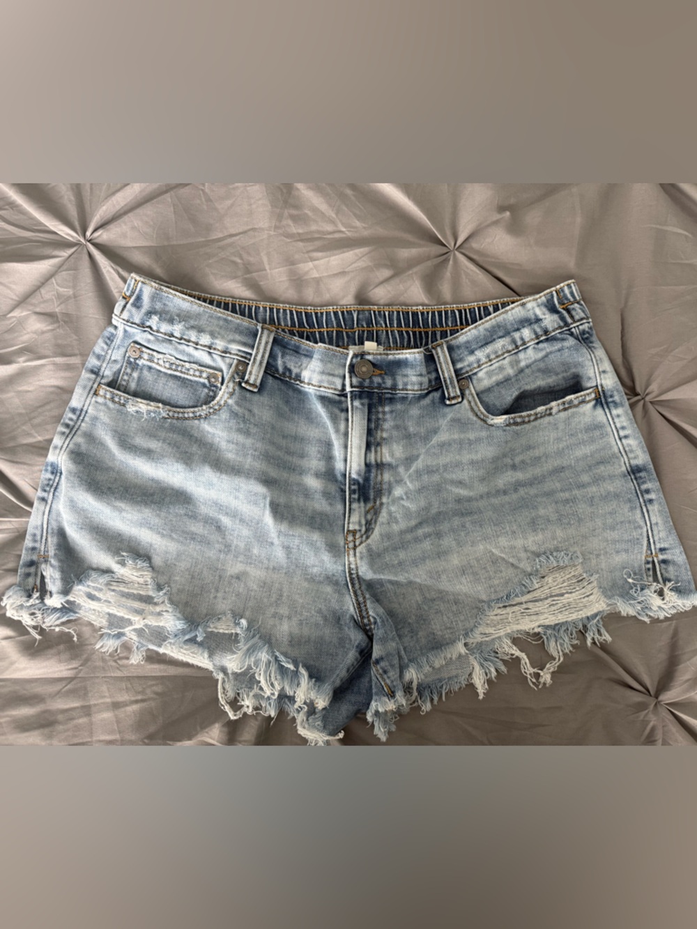 aerie Daydream Denim Light Wash Distressed Shorts